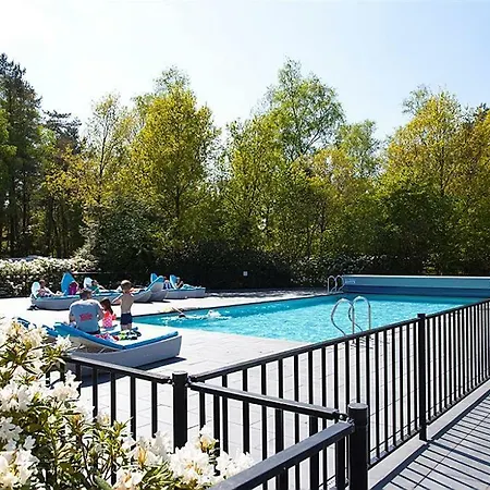 Ge Deluxe 5 Personen Resort *